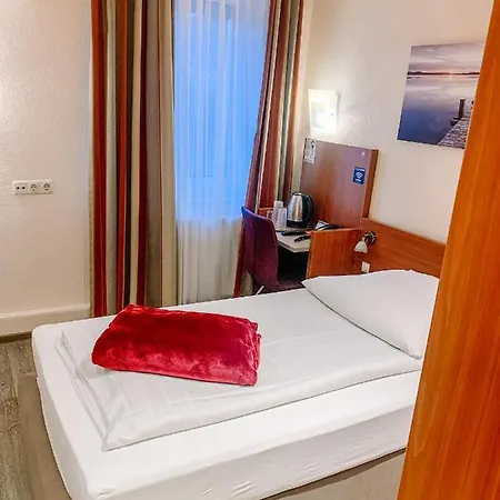 Falk Otel 3*
