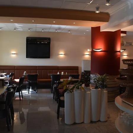Falk Hotel