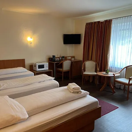 Falk Hotel